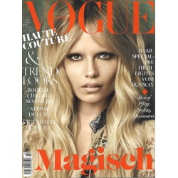Vogue 10/Oktober 2014 - Natasha Poly Magisch